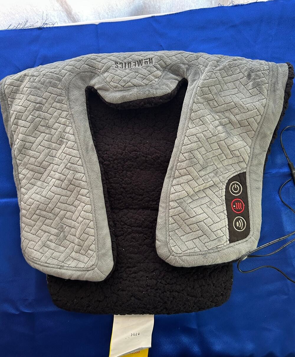 Homedics weighted massaging vibration wrap with heat